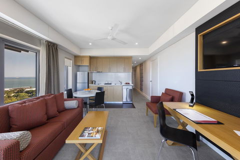 Oaks Darwin Elan Hotel - Accommodation Redcliffe 17