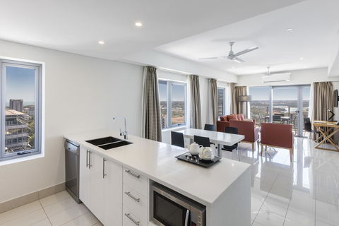 Oaks Darwin Elan Hotel - Accommodation Redcliffe 3