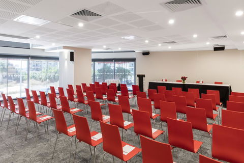 Oaks Darwin Elan Hotel - Accommodation Redcliffe 26