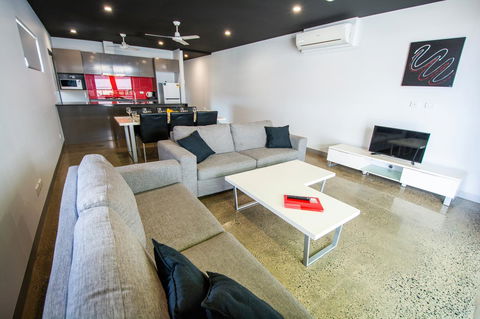 Magnum Serviced Apartments - Accommodation Redcliffe 4