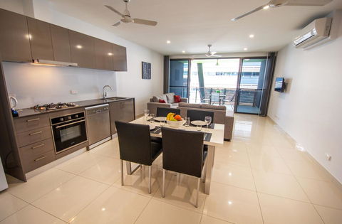 Magnum Serviced Apartments - Accommodation Redcliffe 12