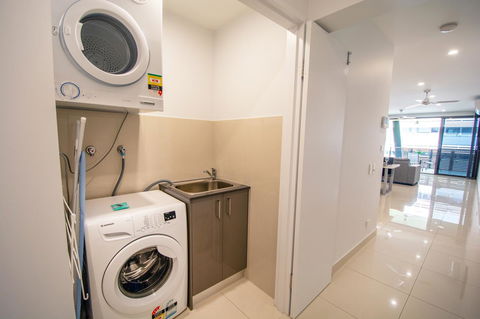 Magnum Serviced Apartments - Accommodation Redcliffe 15