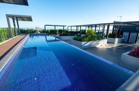 Magnum Serviced Apartments - Accommodation Redcliffe 0
