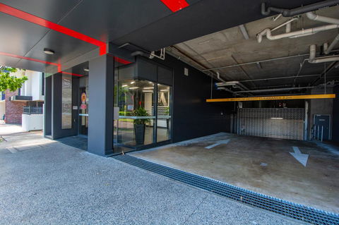 Magnum Serviced Apartments - Accommodation Redcliffe 16