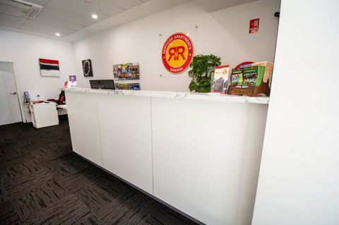 Magnum Serviced Apartments - Accommodation Redcliffe 27