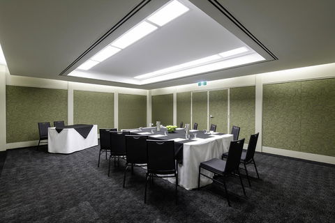 DoubleTree By Hilton Esplanade Darwin - Accommodation Redcliffe 31