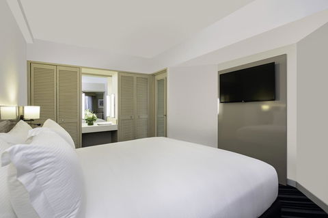 DoubleTree By Hilton Esplanade Darwin - Accommodation Redcliffe 15