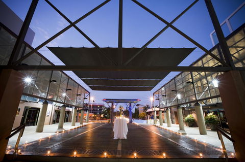 DoubleTree By Hilton Esplanade Darwin - Accommodation Redcliffe 33