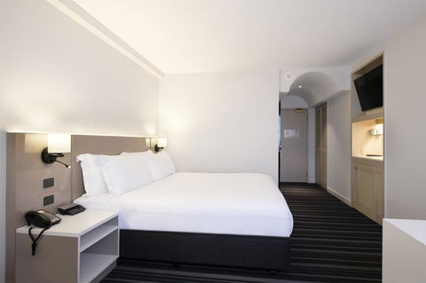 DoubleTree By Hilton Esplanade Darwin - Accommodation Redcliffe 10