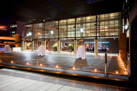 DoubleTree By Hilton Esplanade Darwin - Accommodation Redcliffe 32