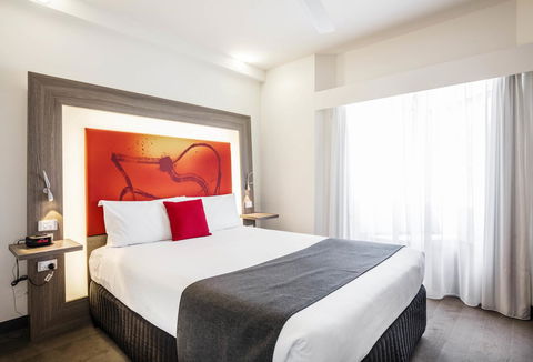 Novotel Darwin CBD - Accommodation Redcliffe 5