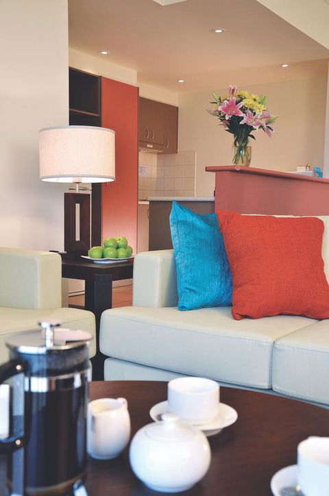 Metro Advance Apartments & Hotel - Accommodation Redcliffe 3