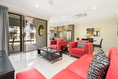 Elsey On Parap - Accommodation Redcliffe 25