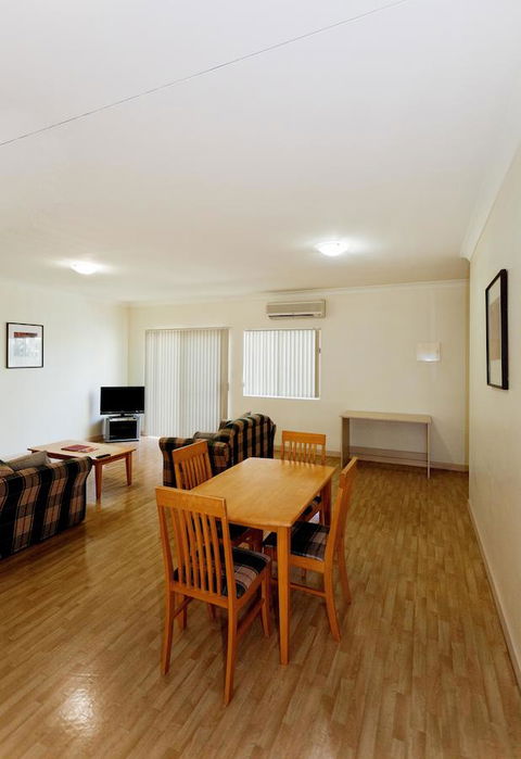 Alice On Todd Apartments - Accommodation Redcliffe 7