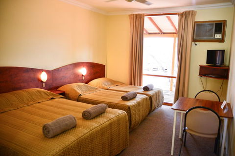 Erldunda Desert Oaks Resort - Accommodation Redcliffe 37