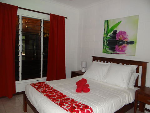 DARWIN'S SHADY ACRES RETREAT - Accommodation Redcliffe 35