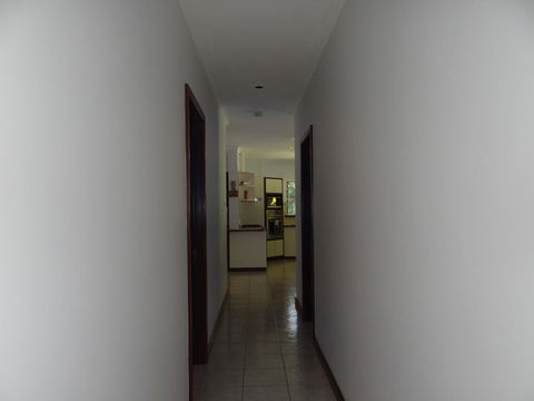 DARWIN'S SHADY ACRES RETREAT - Accommodation Redcliffe 26