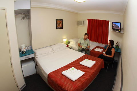 Value Inn - Accommodation Redcliffe 14