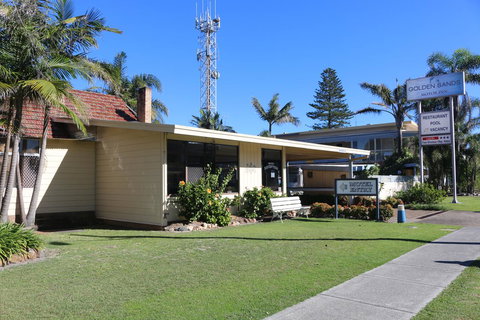 Golden Sands Motor Inn - Accommodation Redcliffe 10