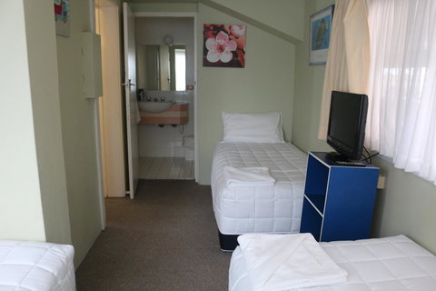 Golden Sands Motor Inn - Accommodation Redcliffe 22