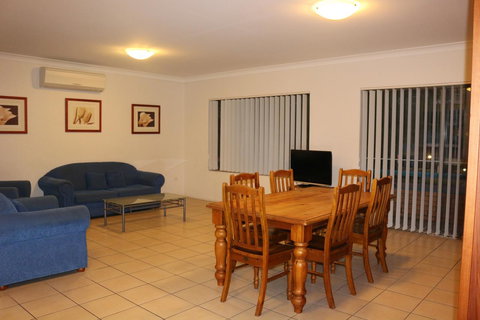 Golden Sands Motor Inn - Accommodation Redcliffe 13