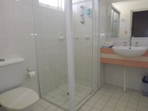 Golden Sands Motor Inn - Accommodation Redcliffe 30