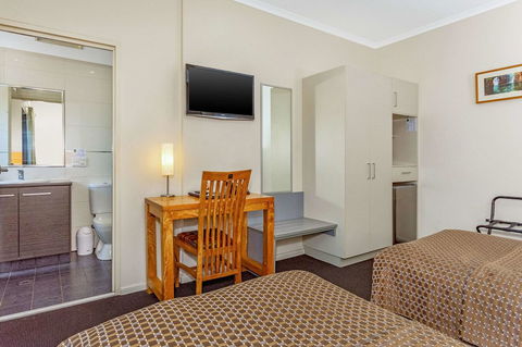 Quality Hotel Darwin Airport - Accommodation Redcliffe 10