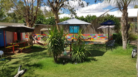 Alice\'s Secret Travellers Inn - Accommodation Redcliffe 0