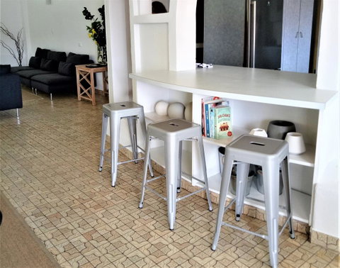 Arafura Blue - Accommodation Redcliffe 8