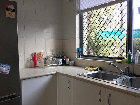 Cozy Room For A Great Stay In Darwin - Excellent Location - Accommodation Redcliffe 3