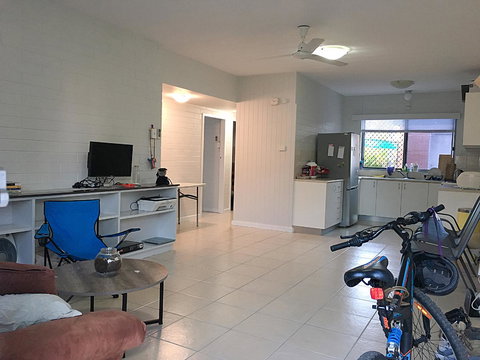 Cozy Room For A Great Stay In Darwin - Excellent Location - Accommodation Redcliffe 7