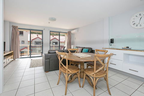 Nelson Bay Breeze - Accommodation Redcliffe 12
