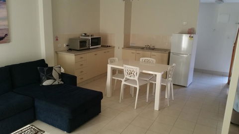 Nelson Bay Breeze - Accommodation Redcliffe 5