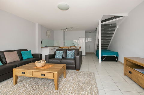 Nelson Bay Breeze - Accommodation Redcliffe 10