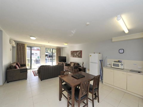 Nelson Bay Breeze - Accommodation Redcliffe 8