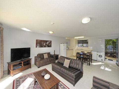 Nelson Bay Breeze - Accommodation Redcliffe 9