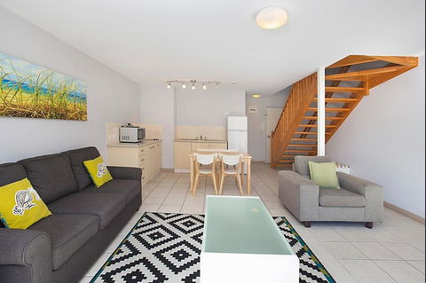 Nelson Bay Breeze - Accommodation Redcliffe 18