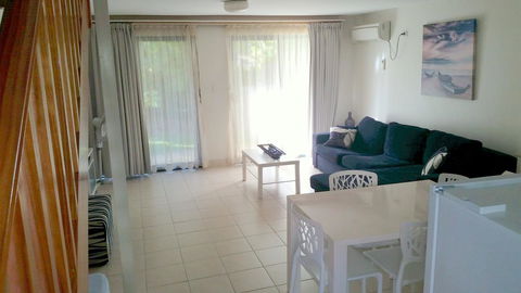 Nelson Bay Breeze - Accommodation Redcliffe 6