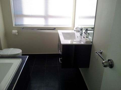 Nelson Bay Breeze - Accommodation Redcliffe 20