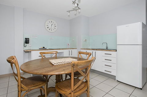 Nelson Bay Breeze - Accommodation Redcliffe 13