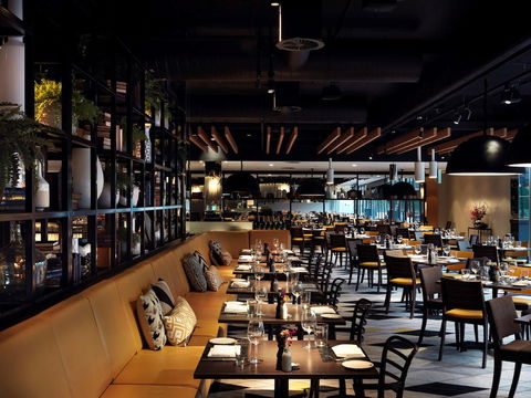 QT Canberra - Accommodation Redcliffe 11