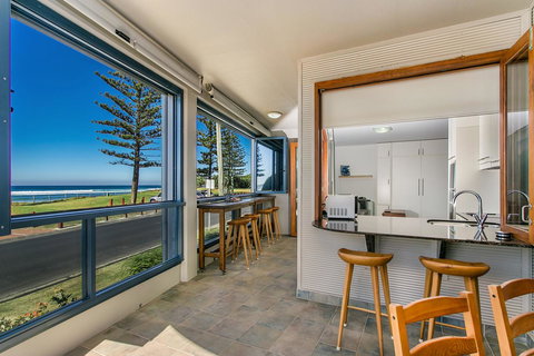 Lennox Holiday Apartments - Accommodation Redcliffe 32