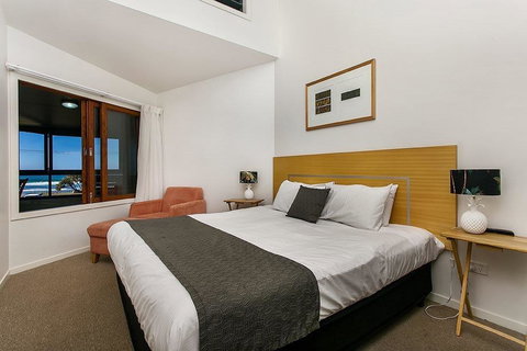 Lennox Holiday Apartments - Accommodation Redcliffe 27