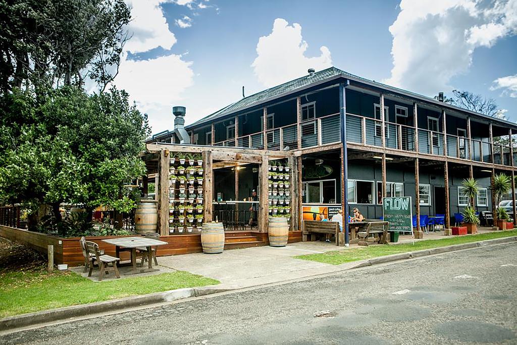 Old Bar NSW Accommodation Redcliffe