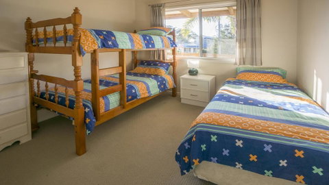 Boomer Crescent 5 Kioloa - Accommodation Redcliffe 2