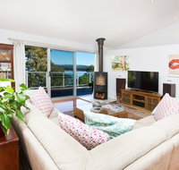 Booti Booti Lakehouse - Accommodation Redcliffe