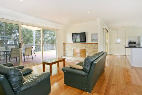 Boston Beach House 46 - Accommodation Redcliffe 1