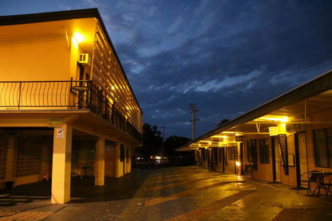 Bourbong St Motel - Accommodation Redcliffe 1