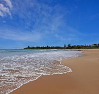 Bowery Beach House - spacious family accommodation - Accommodation Redcliffe