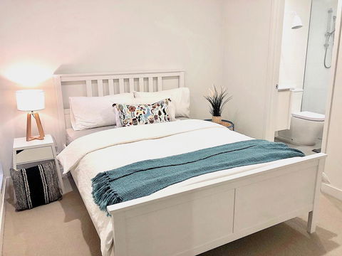 BPM Brighton APT With Garden LG2 - Accommodation Redcliffe 0